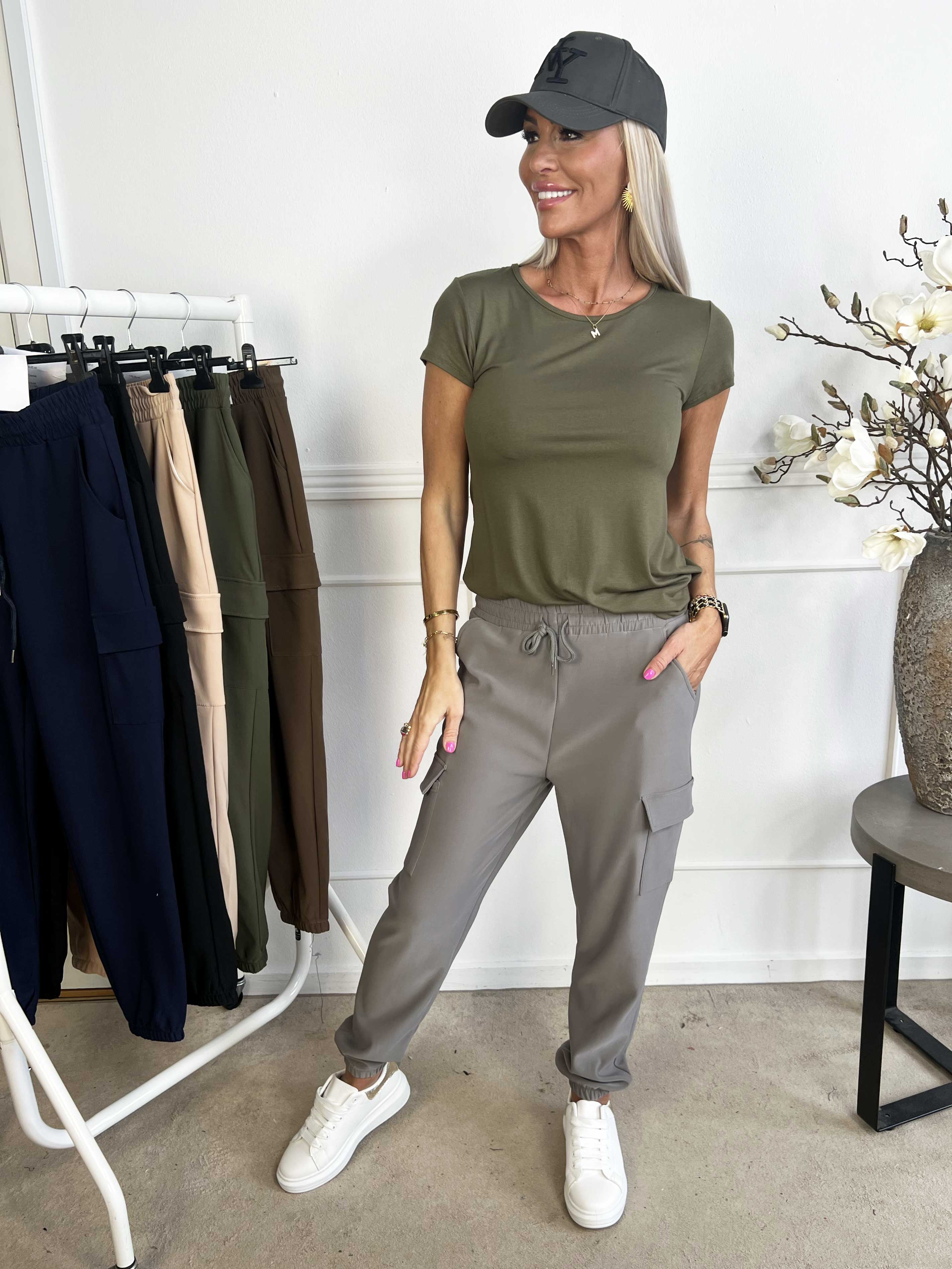 Leslie Women's Cargo Pants