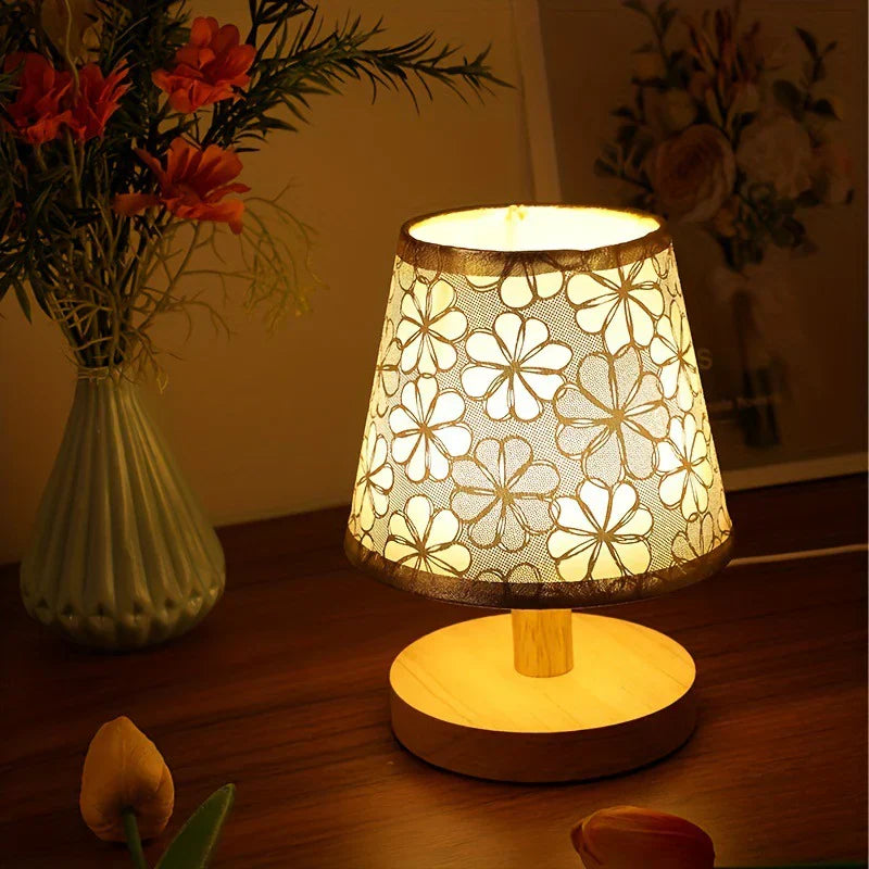 Wood Minimalist Flower Pattern Table Lamp