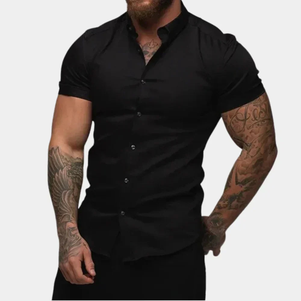Nohr – Fitted Short Sleeve Shirt with Button Closure and Structured Collar
