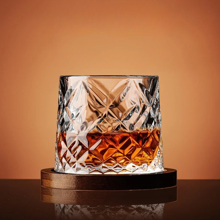 WhiskeySpin - Premium Rotating Whiskey Glass