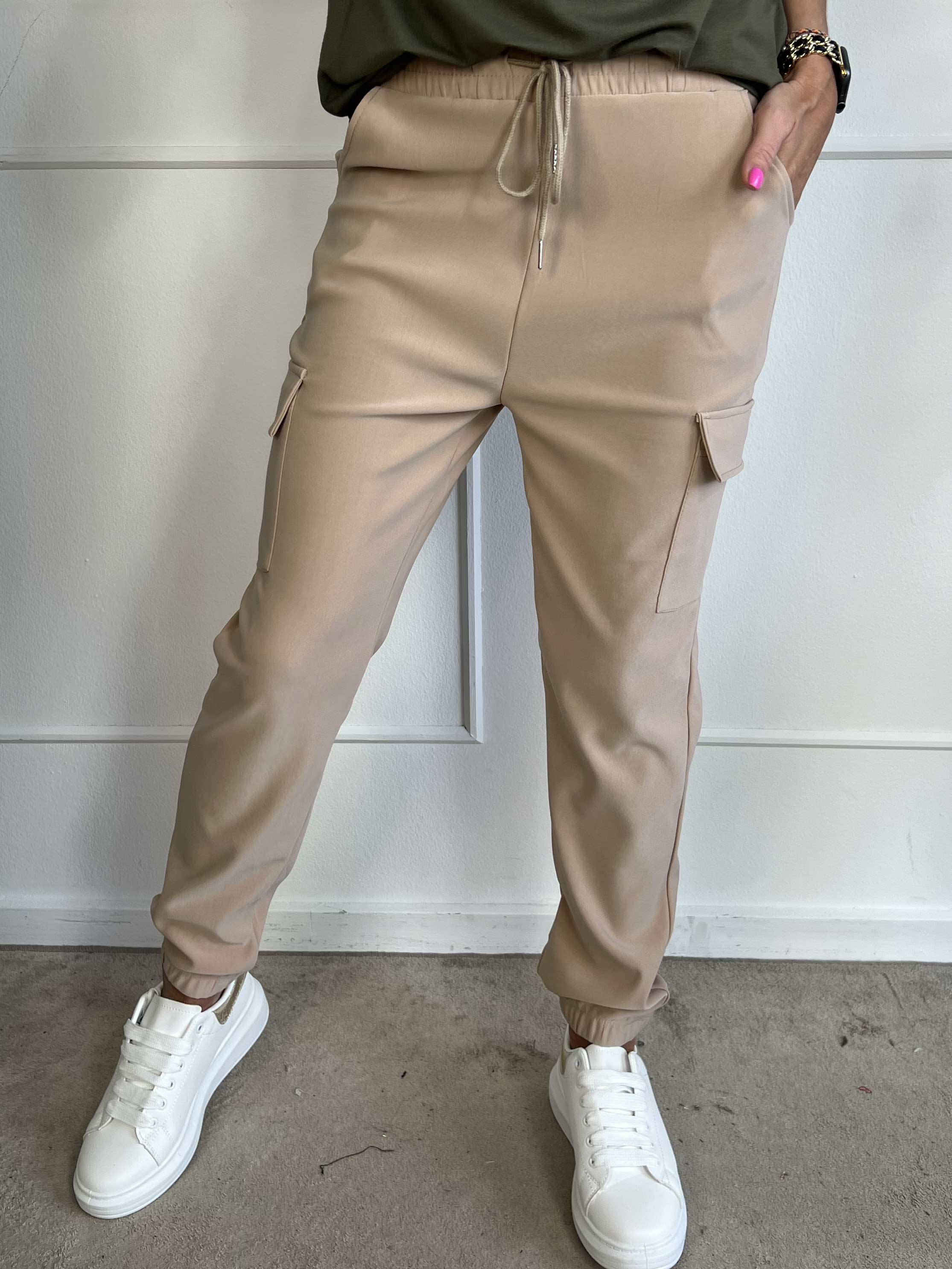 Leslie Women's Cargo Pants