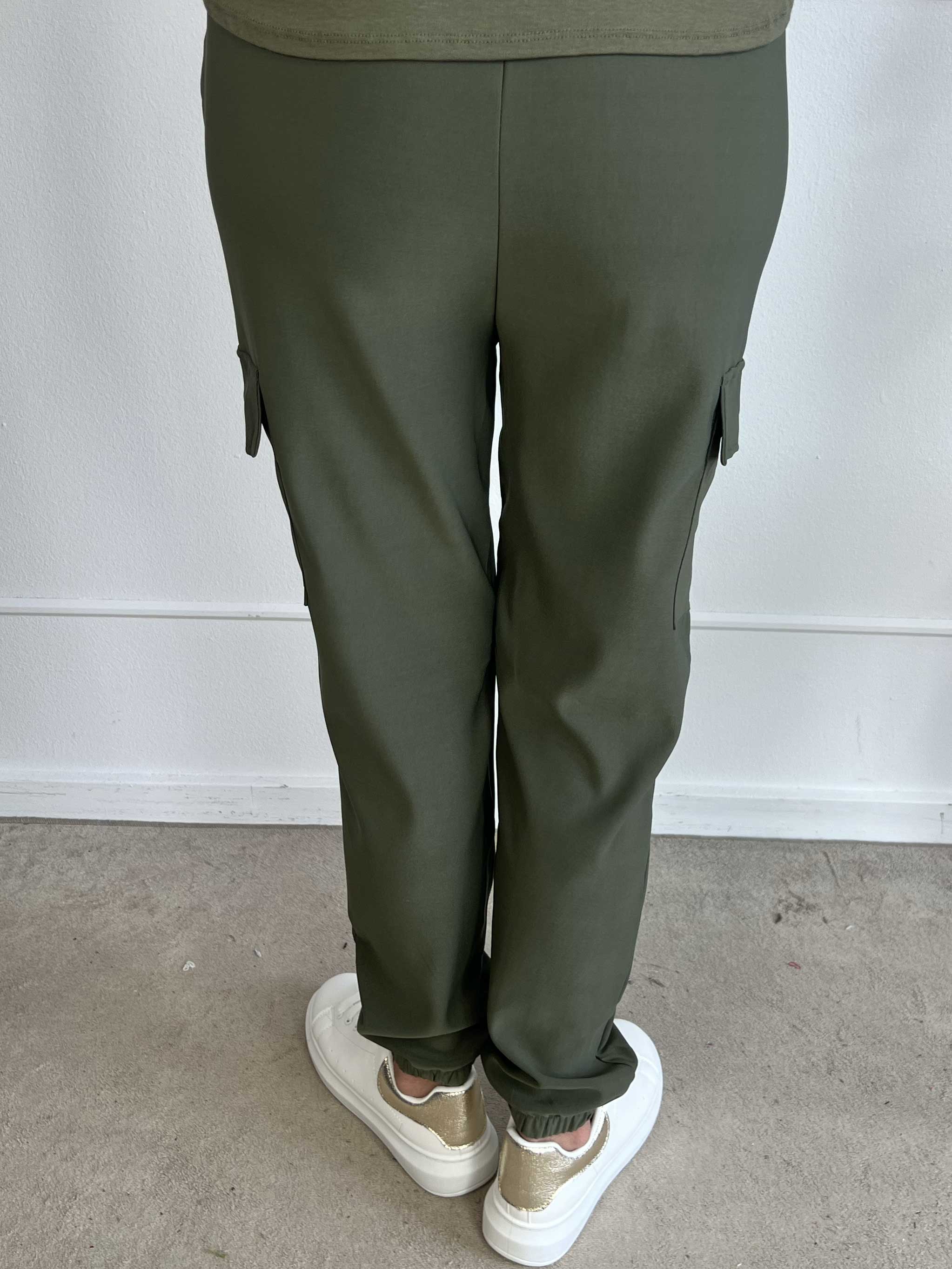 Leslie Women's Cargo Pants