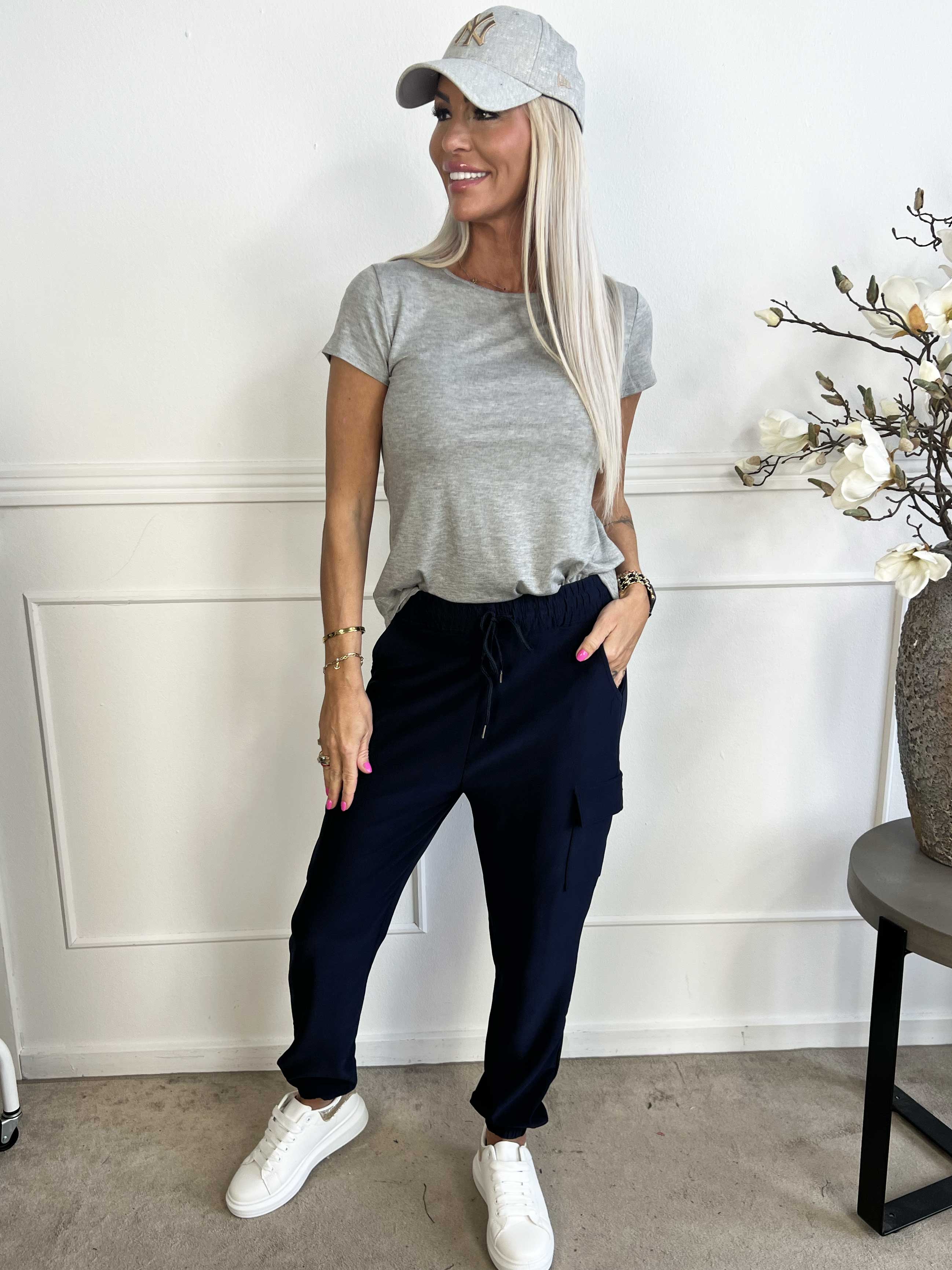 Leslie Women's Cargo Pants
