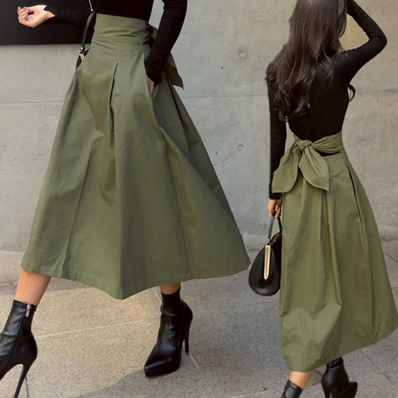 Luna high-waisted pleated skirt