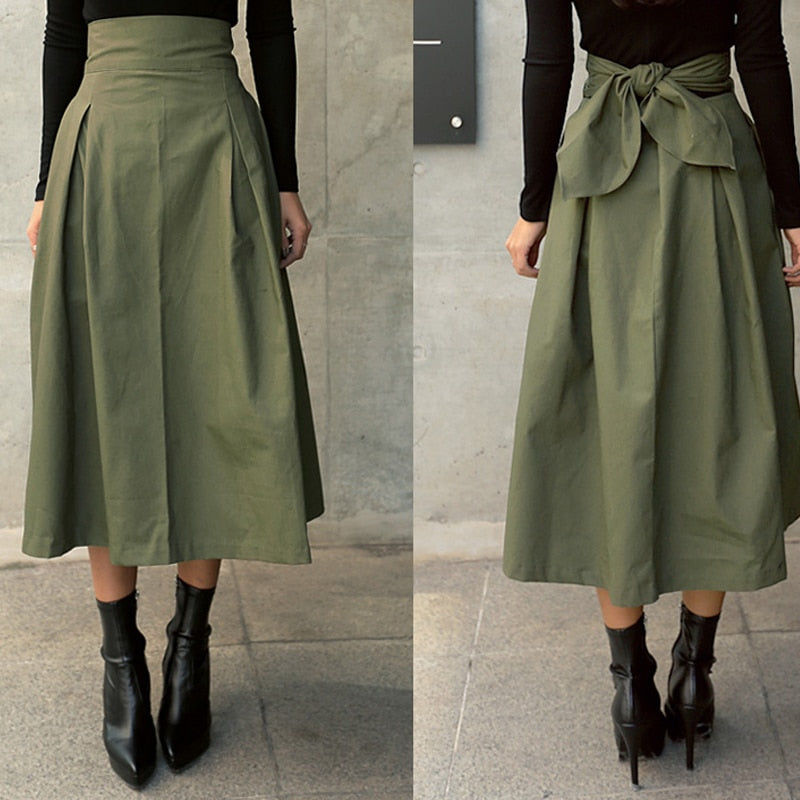 Luna high-waisted pleated skirt