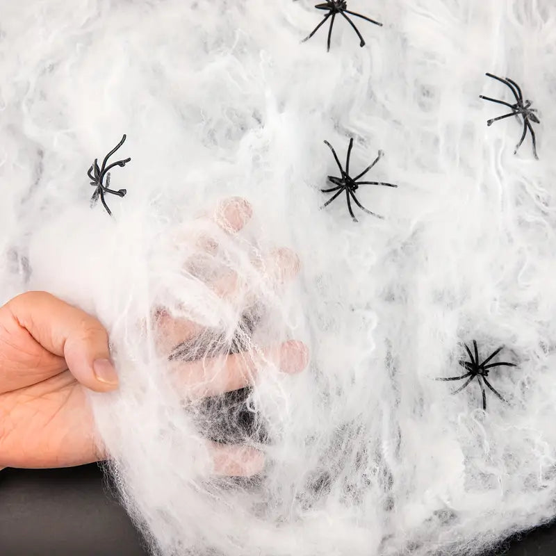 Horror Spiderweb Set – 200 Soft Nettings with Creepy Fake Spiders