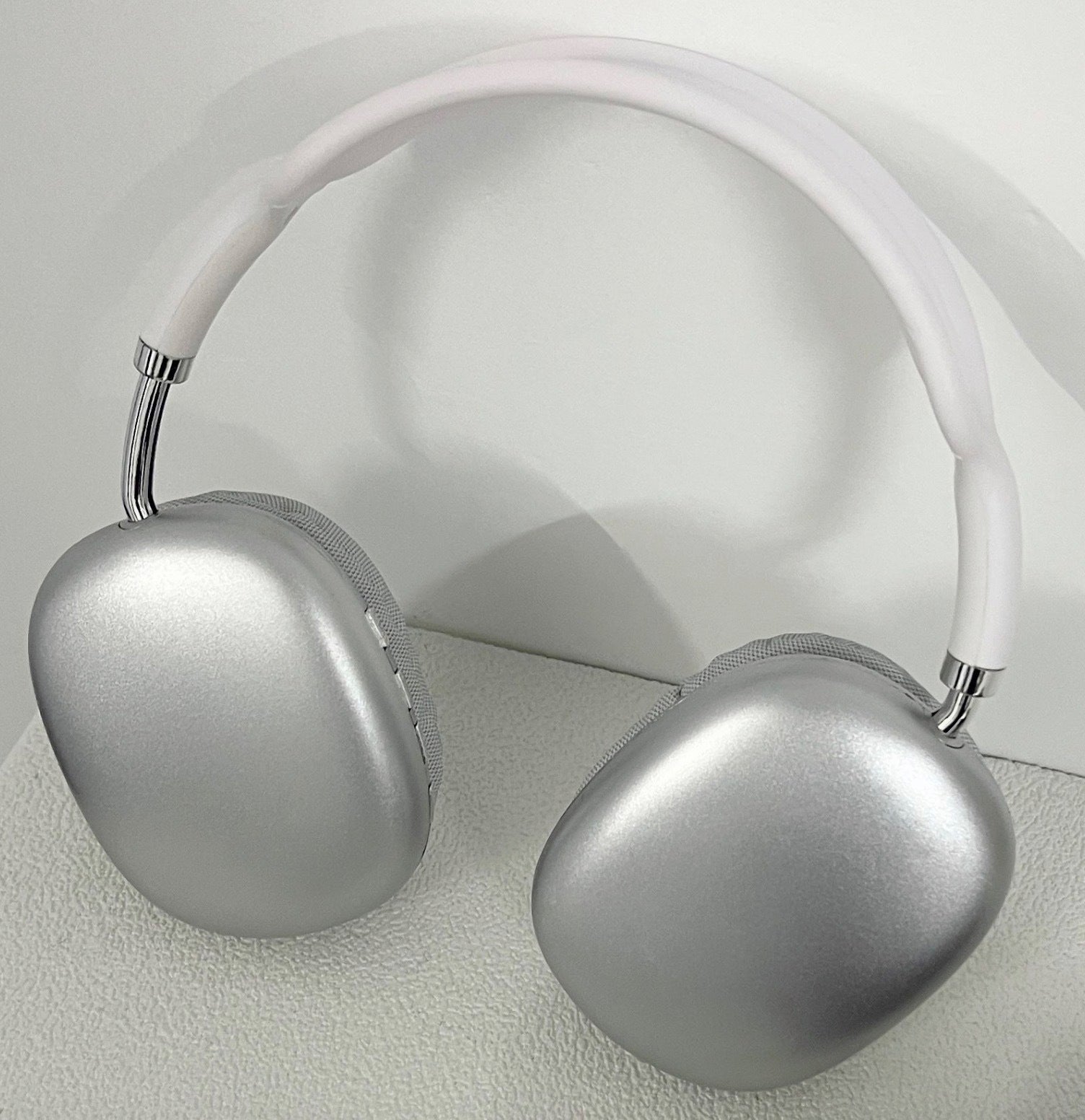 SoundMax Flex - Wireless Earbuds with Adjustable Headband