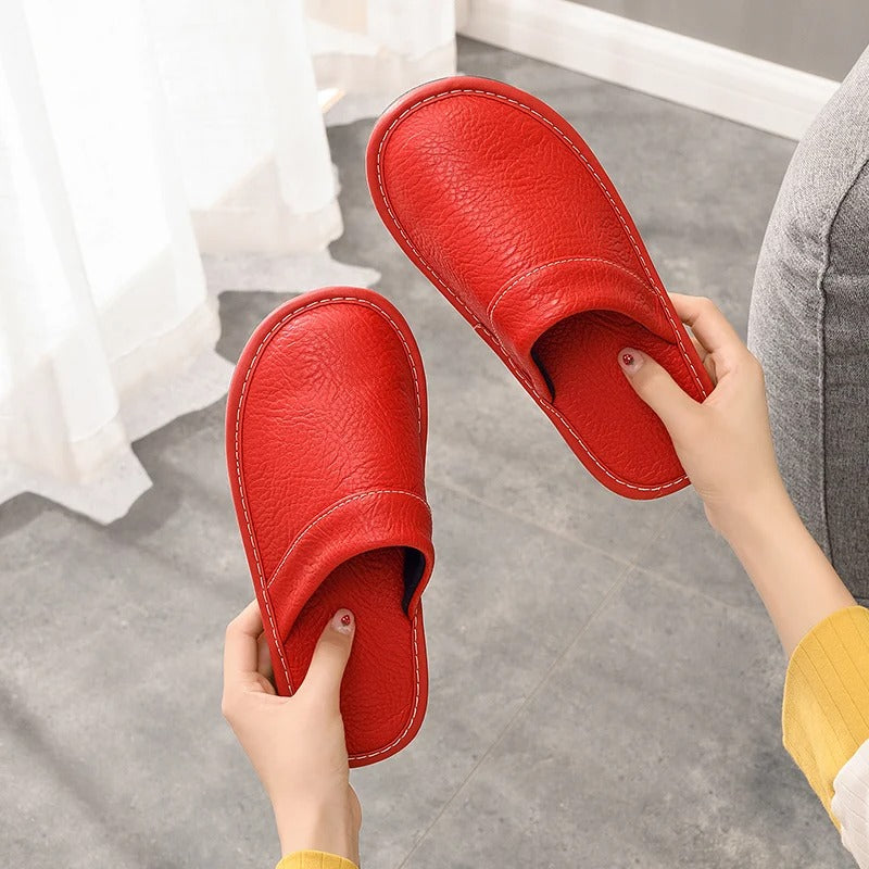 Hugo | Comfortable Vegan Leather Slippers – Luxury & Relaxation