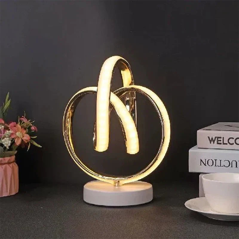ArcGlow – Minimalist LED Table Lamp with Sleek Arc for Modern Spaces