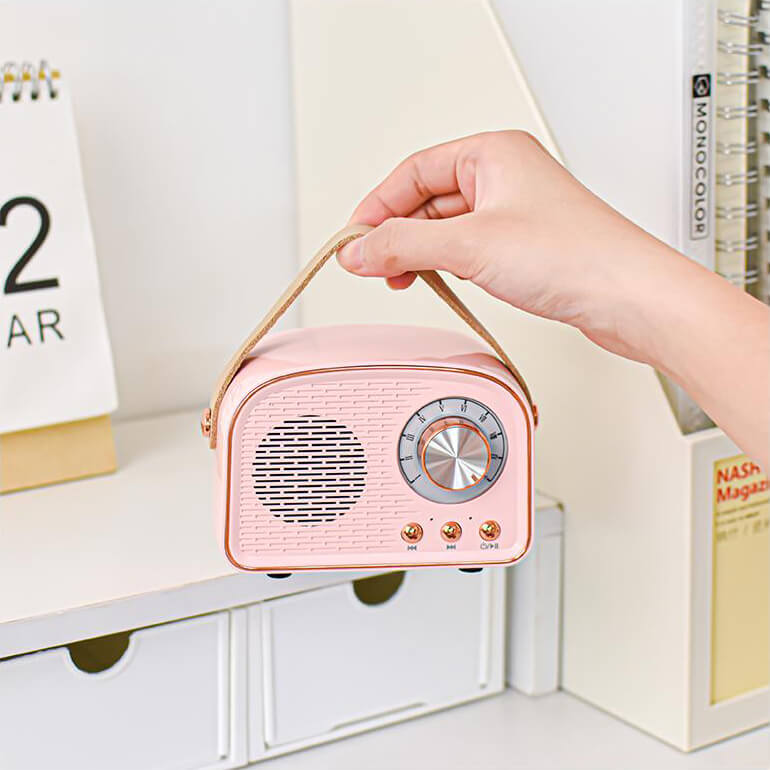RetroVibe - Vintage Bluetooth Speaker with FM Radio