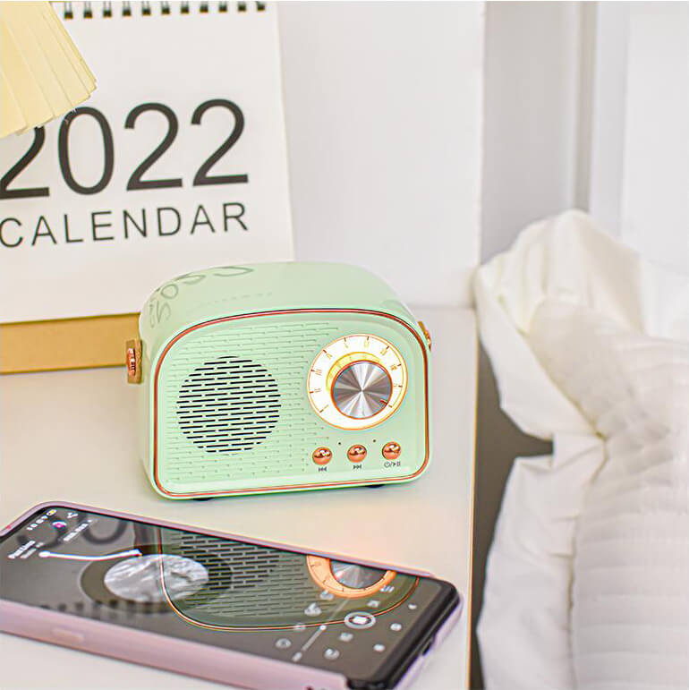 RetroVibe - Vintage Bluetooth Speaker with FM Radio