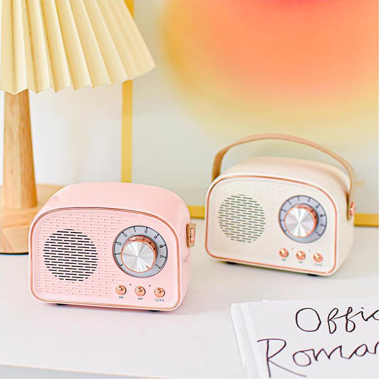 RetroVibe - Vintage Bluetooth Speaker with FM Radio